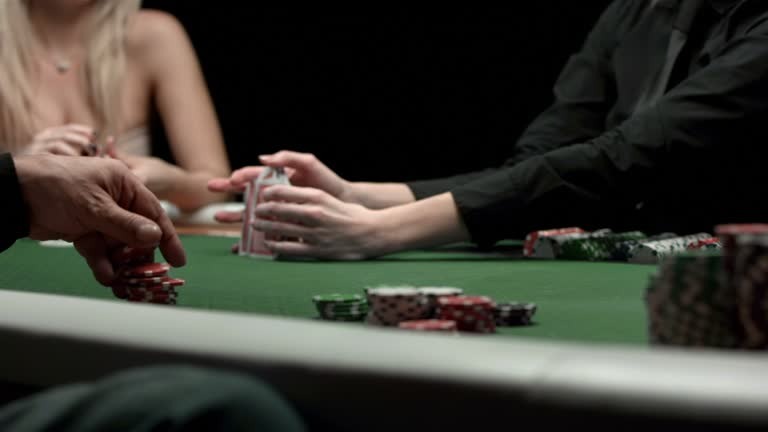Smart Tips for Playing at an Online Casino Safely